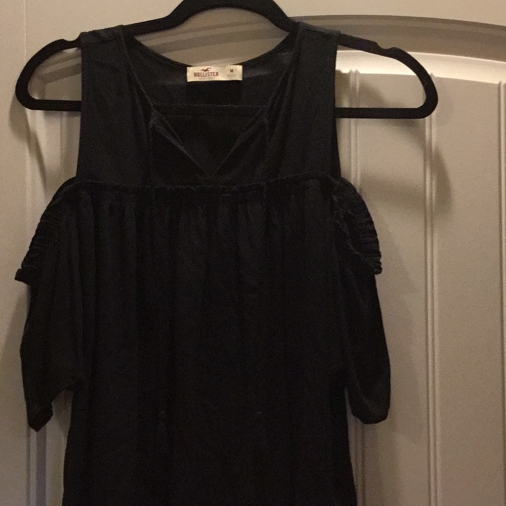 Hollister Cold Shoulder Blouse